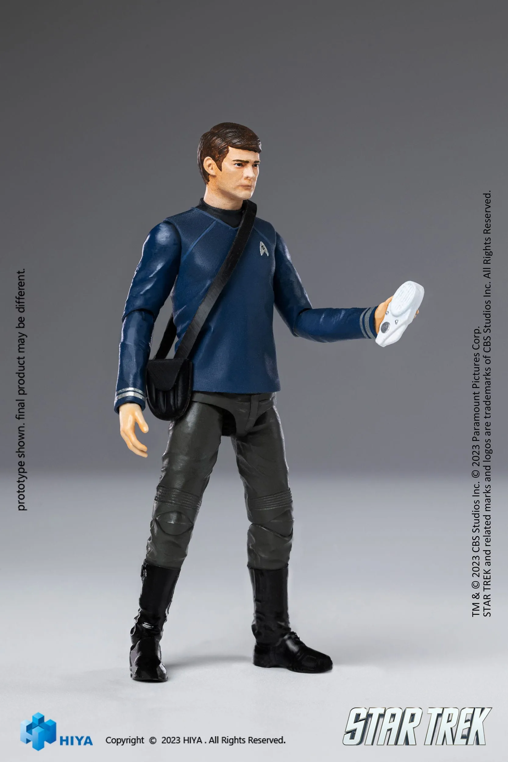 Hiya Toys Star Trek 2009 Dr. McCoy Exquisite Mini 1/18 Action Figure