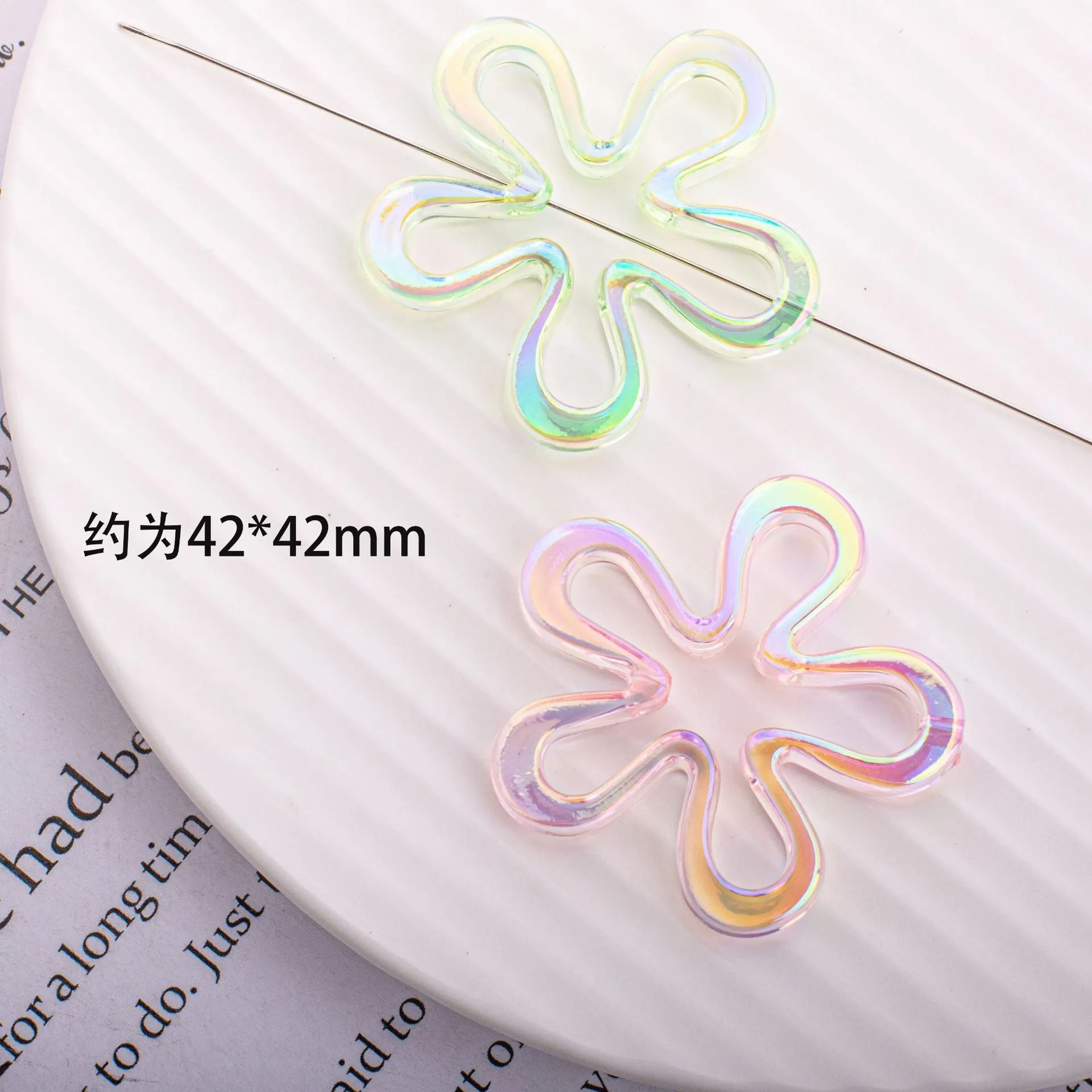 Wholesale 10PCS  Small Flower Large Wreath Vertical Hole Through Hole Acrylic Beads